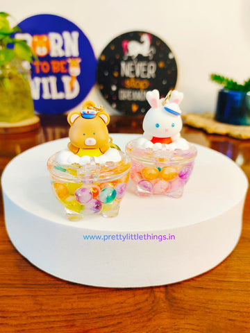 Keychain - Animals in Shiny Bubbles Bathtub