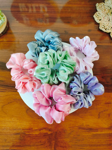 Silky Feel Organza Glossy Look Scrunchies