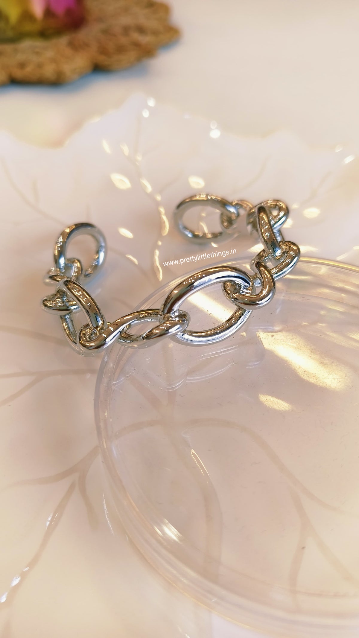 Bold Bond Links Open Cuff Bangle / Kada