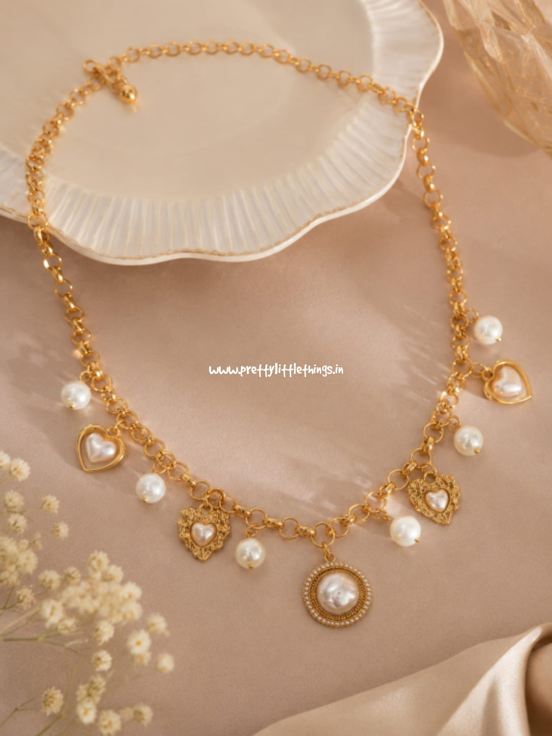 Valentina Antique Heart Charm Necklace (Gulaabo)