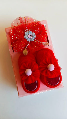 New Born Baby Booties And Accessories Gift Set