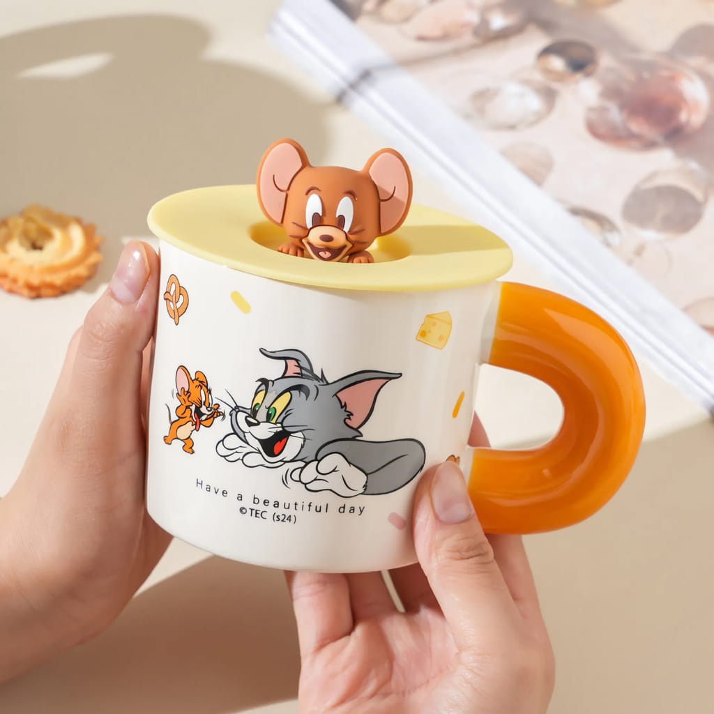 Tom And Jerry Coffee Mugs With Lid and Doll)