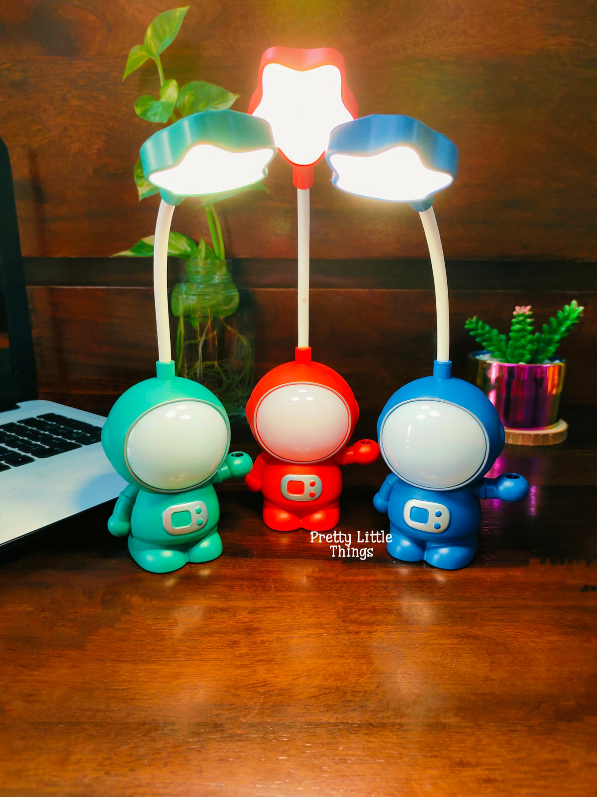 Astronaut Themed Desk Lamp